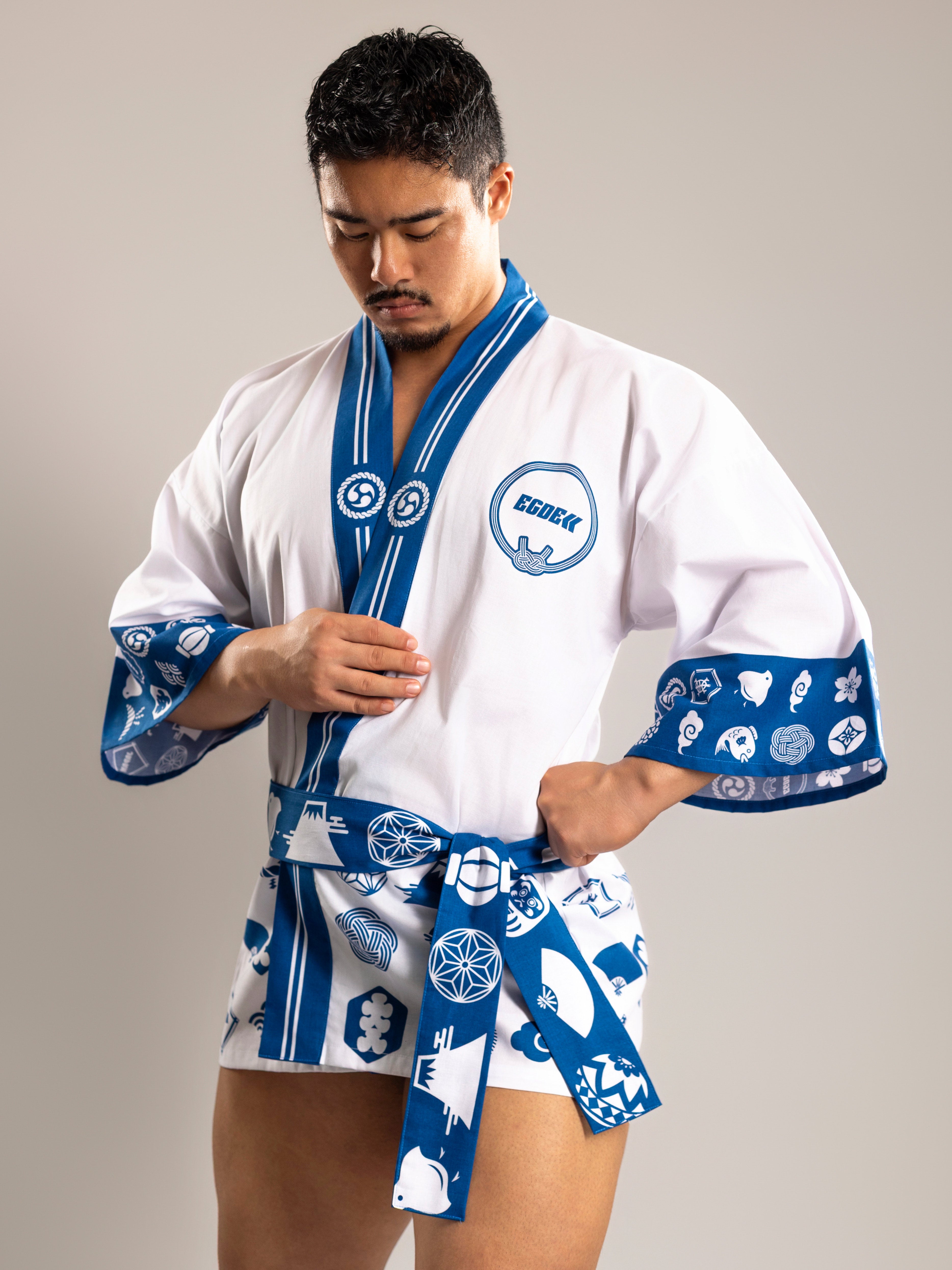 COSTUME – EGDE